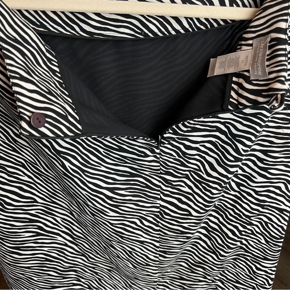 Liz Claiborne Zebra Print Black and White Skirt Zip and Button Back Lined 14P - Picture 8 of 8